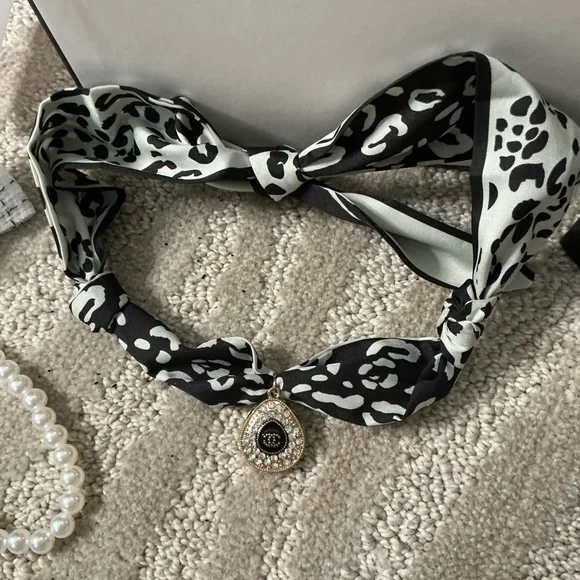 Chanel Black and White Beautiful Bundle - Picture 11 of 16